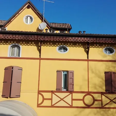 מלון Corte Degli Estensi פורמיג'ינה