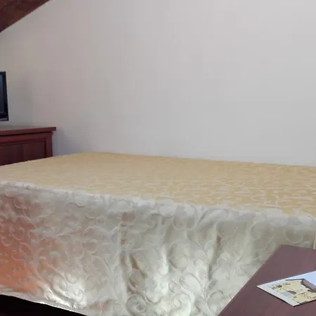 Corte Degli Estensi מלון פורמיג'ינה