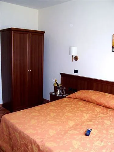 Corte Degli Estensi 3* Formigine