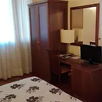 Corte Degli Estensi 3*
