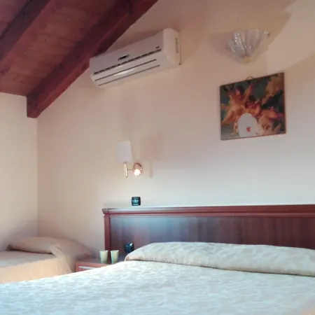 Corte Degli Estensi 3* Formigine