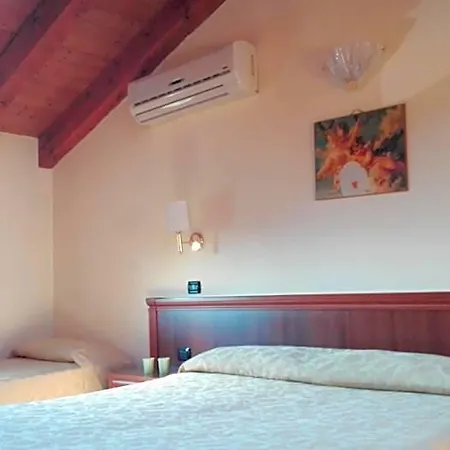 Corte Degli Estensi 3* Formigine