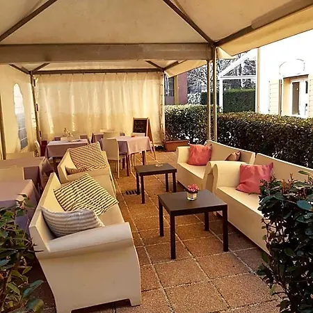 Hotel Corte Degli Estensi 3*