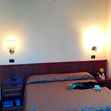 Hotel Corte Degli Estensi 3*