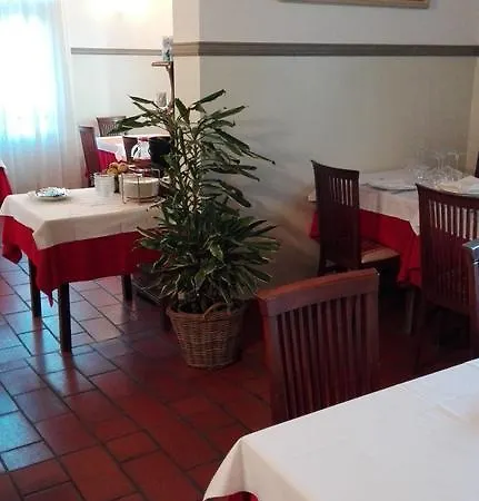 Hotel Corte Degli Estensi 3*