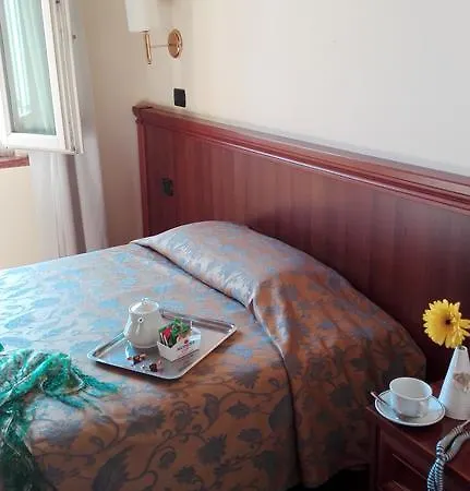 Hotel Corte Degli Estensi 3*