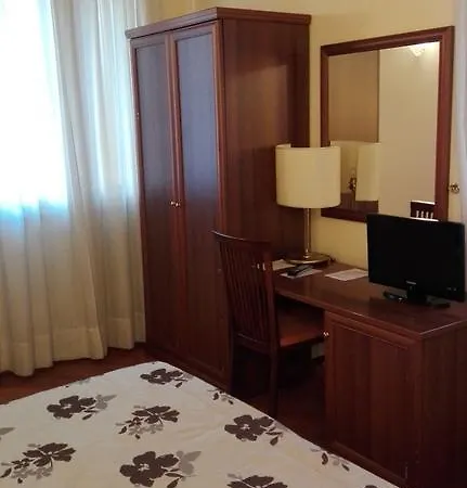 Corte Degli Estensi 3*