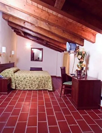 Corte Degli Estensi 3* Formigine