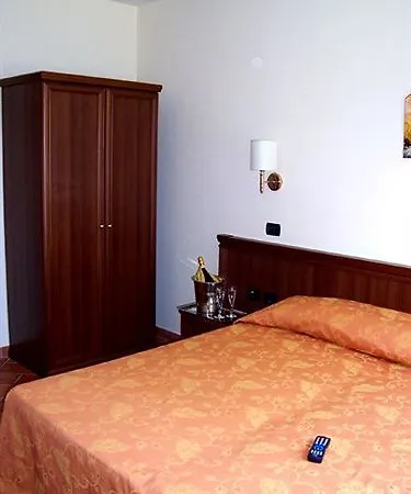 Corte Degli Estensi 3* Formigine