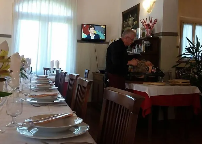 Hotel Corte Degli Estensi 3*