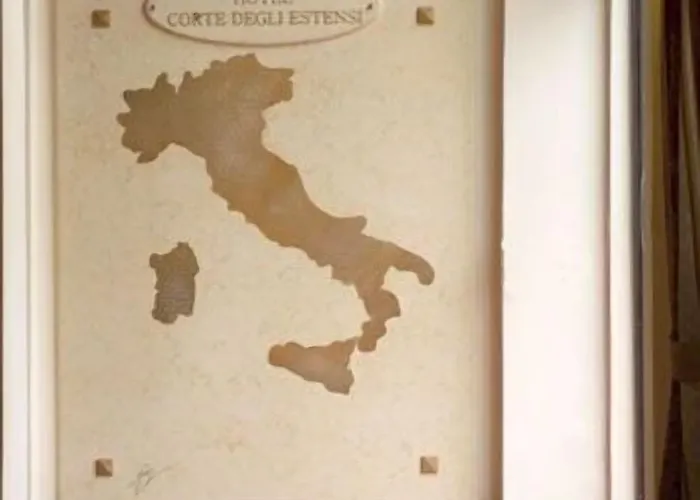 Corte Degli Estensi 3* 포르미지네