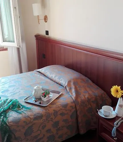 Hotel Corte Degli Estensi 3*